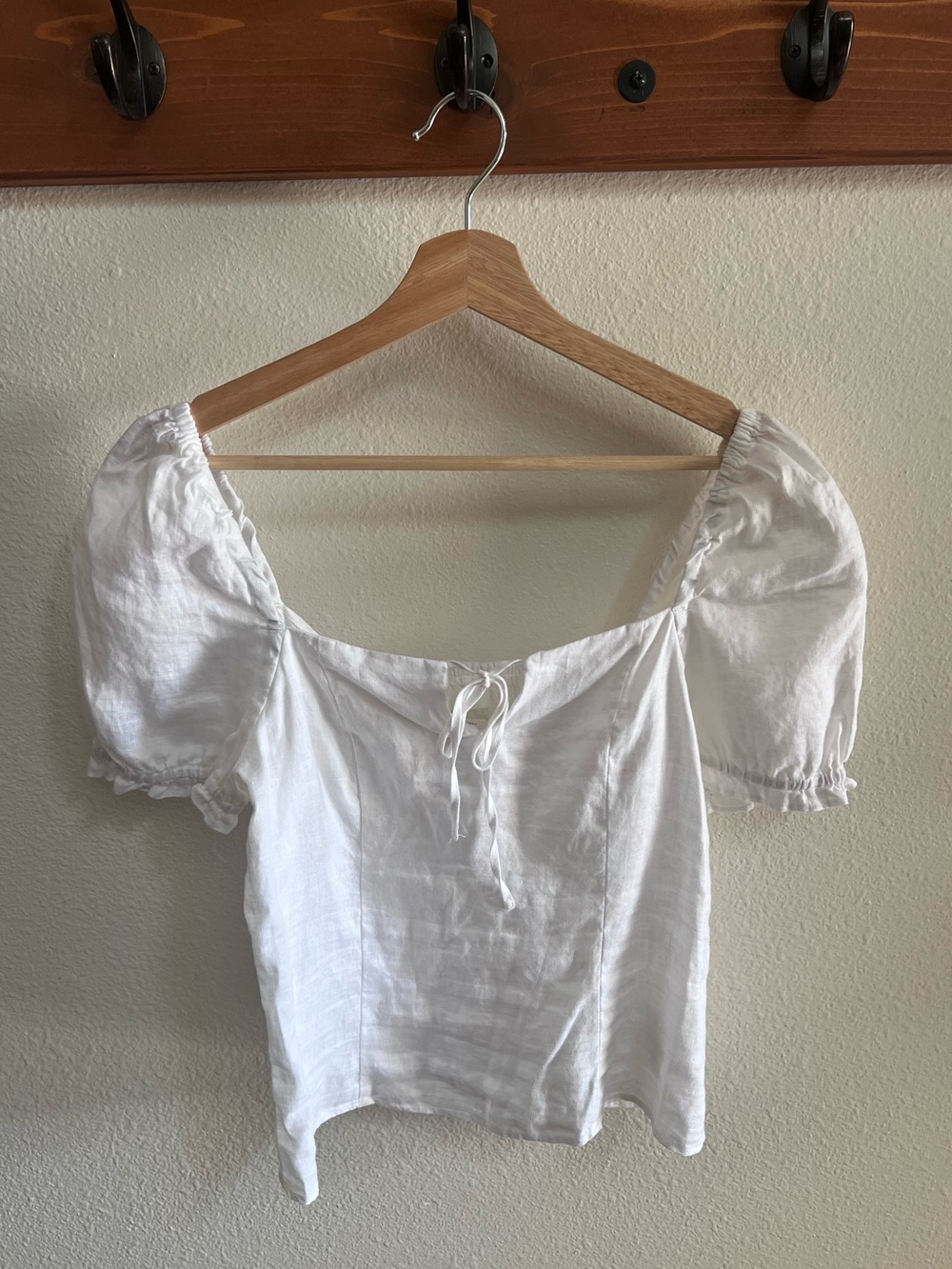 H&M White Puff Sleeve Peasant Top